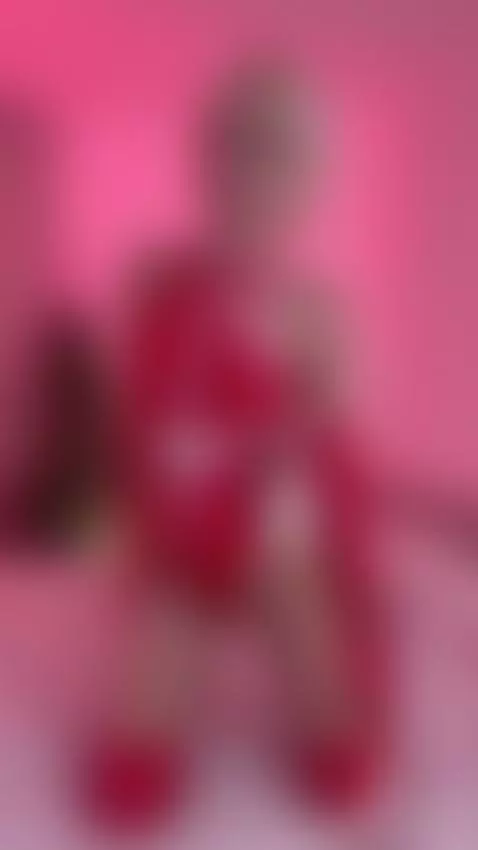 This is just a teaser... And on OF, no holds barred 🔥 by alexagreyforyou