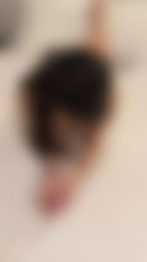 These colors look good on me, but I think I'd look better un... by juanitamjs