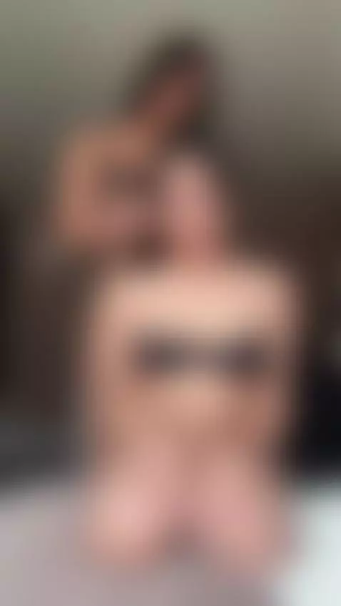 How do we look, my friend and I? by juanitamjs