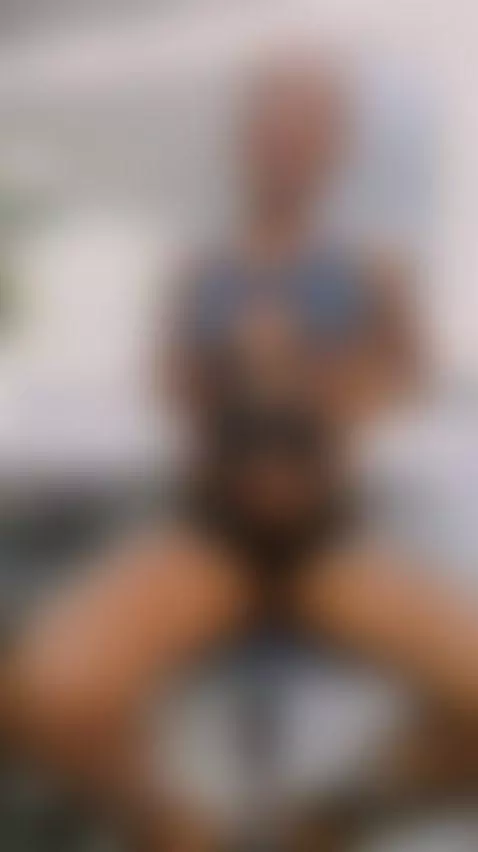 come to my room to have a good time 🫦🤤 by leyla-brown1