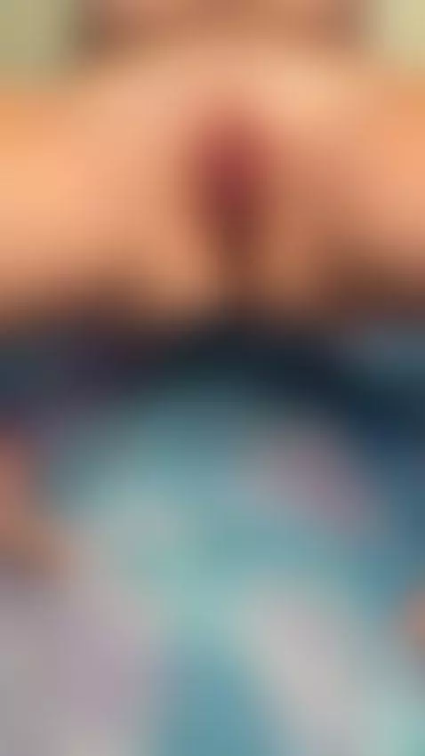 Heat gathers quietly 😈💧 by marywaynethegamer