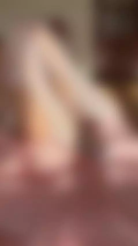 The air settles near me 🩶💦 by marywaynethegamer