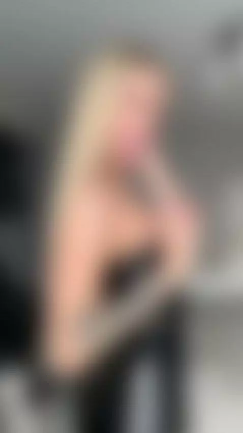 I love to be called a hot horny babe by mimipolina