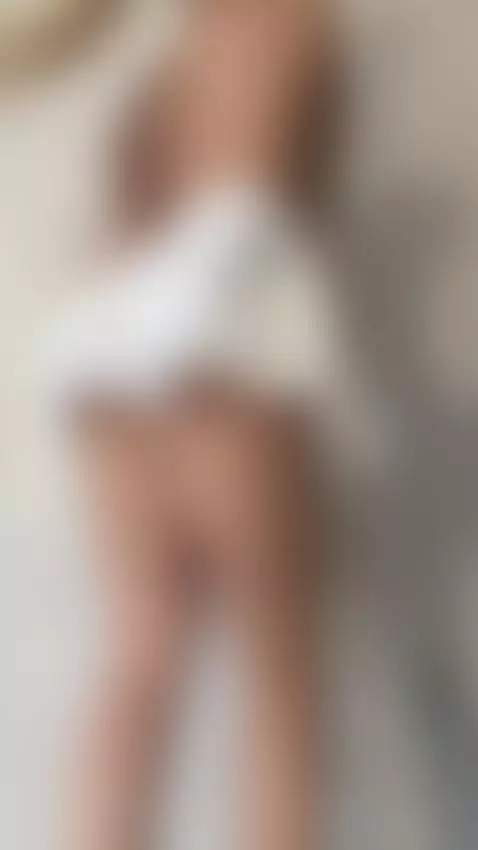 This creamy little slut stays ready all day by mimipolina