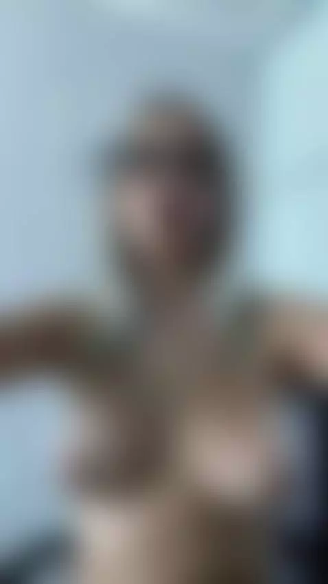 Rate my titties🍒 by diaana19