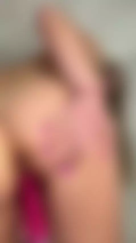 I love this pink toy💓Sub OF by diaana19