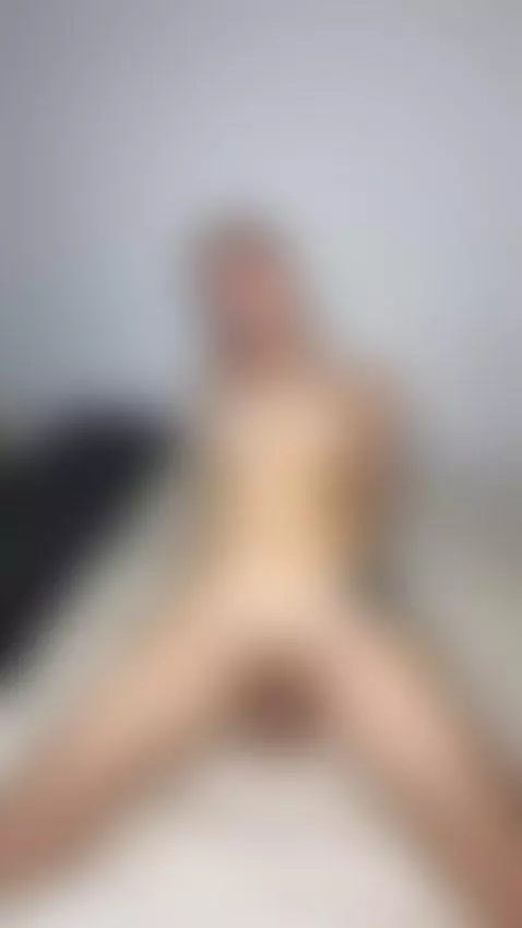 Slender girl moans as she rides hard 🍆 by octavia-bb