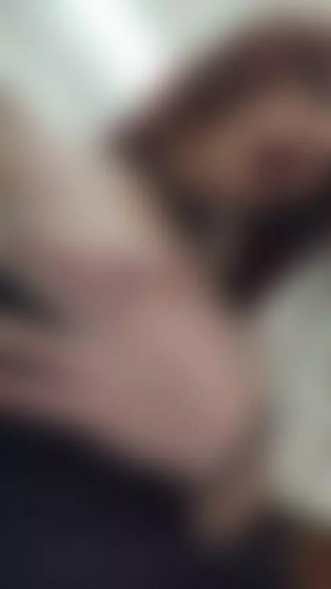 This throat is yours. Claim it. 💋 by agathamonfort