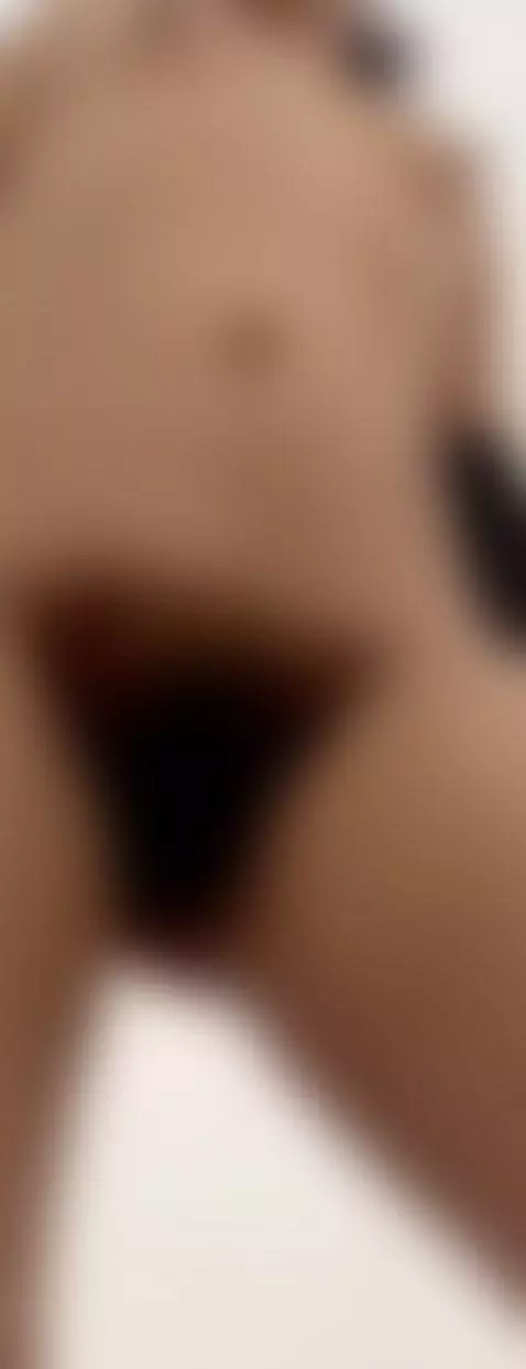 hairy pussy by alliesfantasyxxx