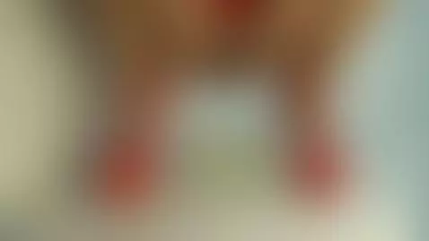 Giantess Pissing in High Heels by auntanna