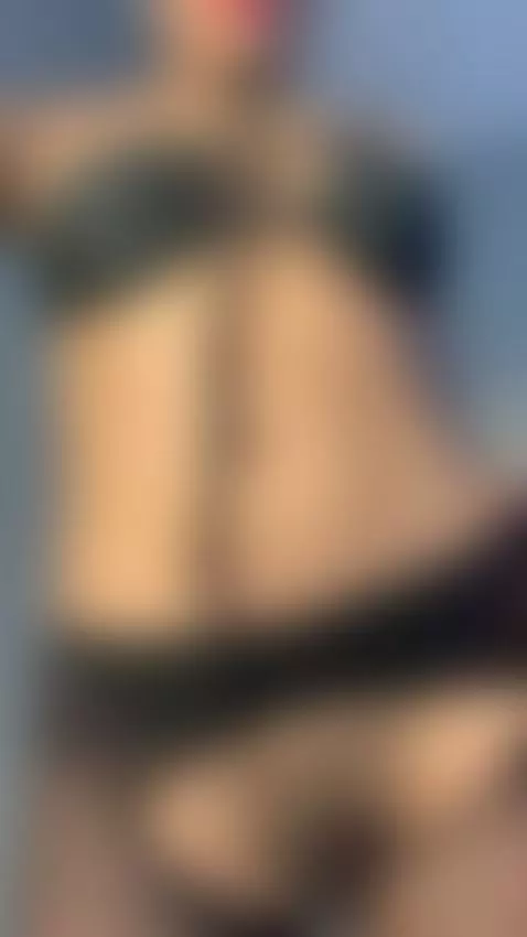 I’m online and waiting... don’t make me wait too long 😈 Catc... by scarlet-vixen