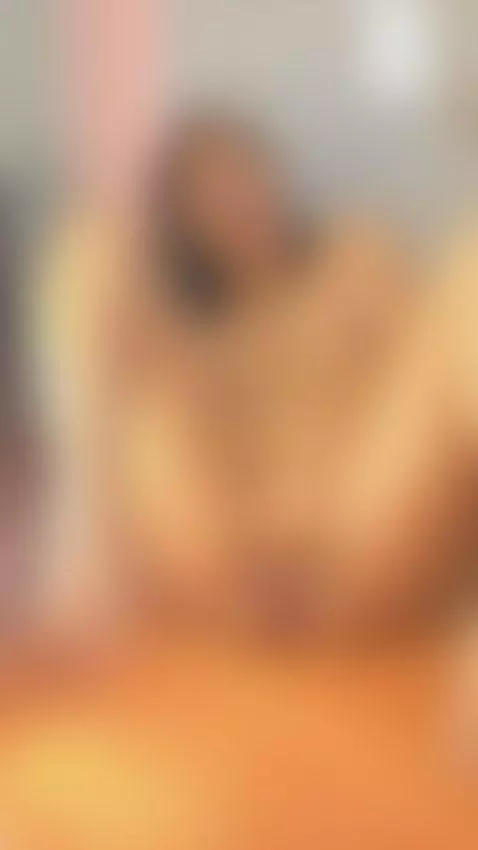 I rub my dark pussy very hard 🥵💦 by johnsonmara