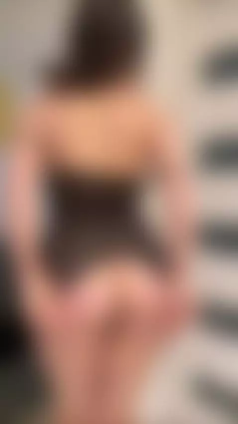 There’s more behind that look — OF link in bio ✨ by alinashy