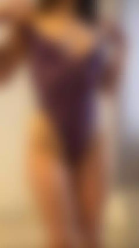 She knows how to catch your eye 😉 by alinashy