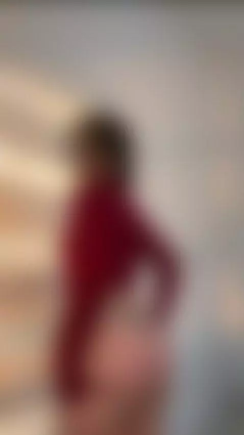 Too hot for one screen. Subscribe to my OnlyFans please 💞 by alinashy