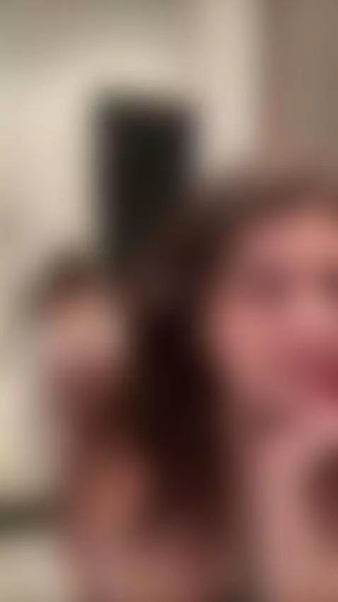 Sitting on table edge sucking 😏 Check it out by alinashy