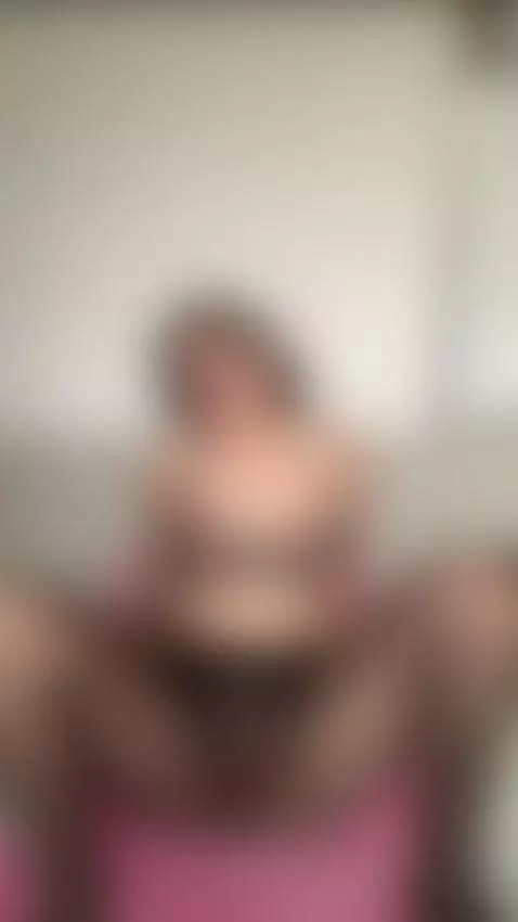 In the mood to fuck on camera… subscribe 😈 by alinashy