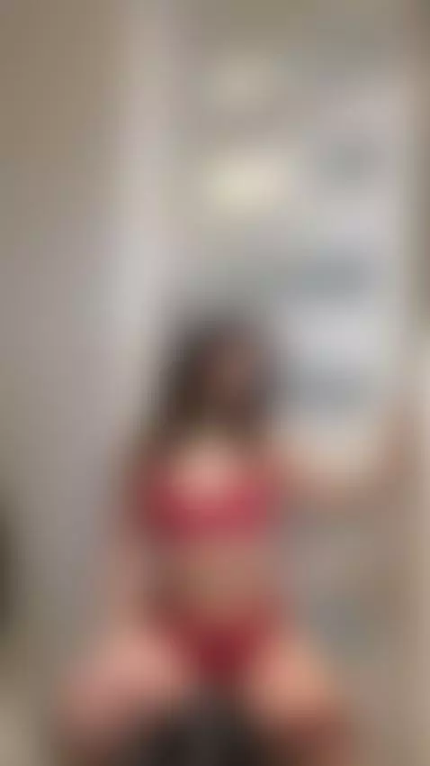 Tap bio for OnlyFans, shaking with need 🔥 by alinashy