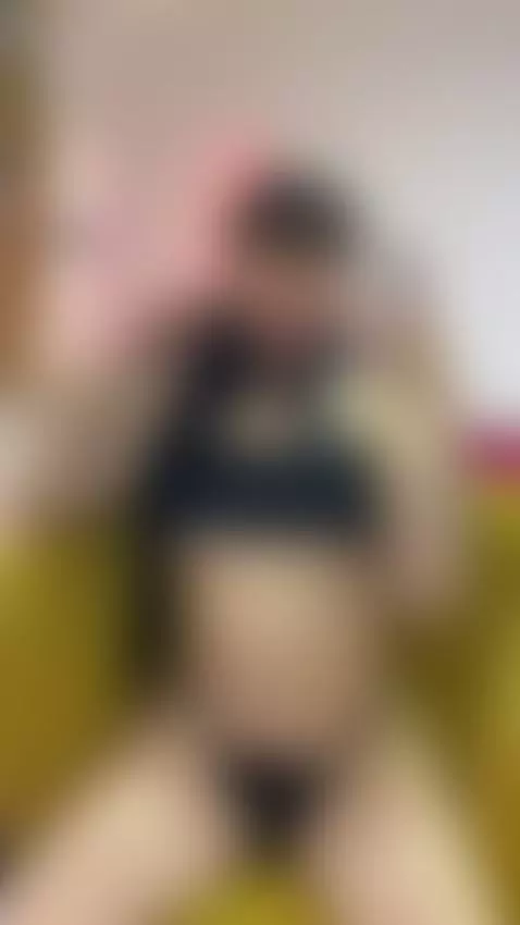 I send you a kiss with glitter ✨💋 by maddierosee