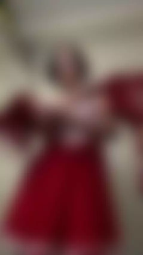 Cheerleader vibes. Big natural curves. Your move. by beatrice-bell