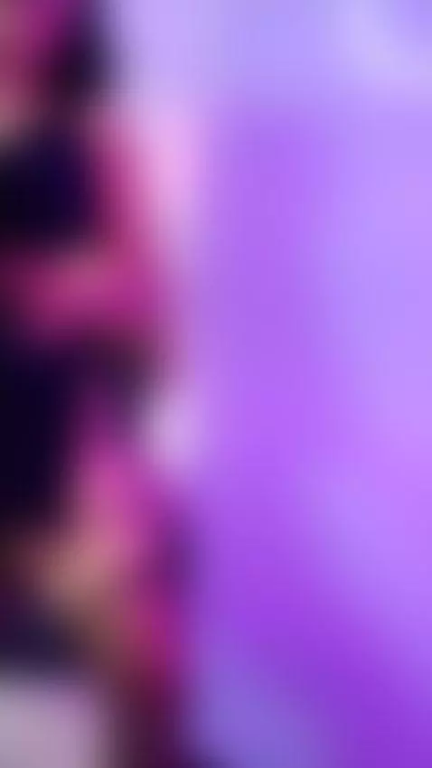 There are days when one feels especially beautiful 💖 by cleofoxx