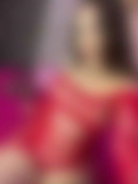 Current mood: Needing a distraction. A very, very naughty di... by lisablaer