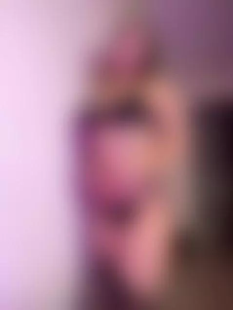 my body is so small, I need you
https://www.camsoda.com/lisa... by lisablaer