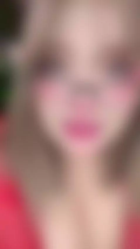 Greatness in every sense... 💁‍♀️🔥
If you love curves, leave ... by charlottemiillerr