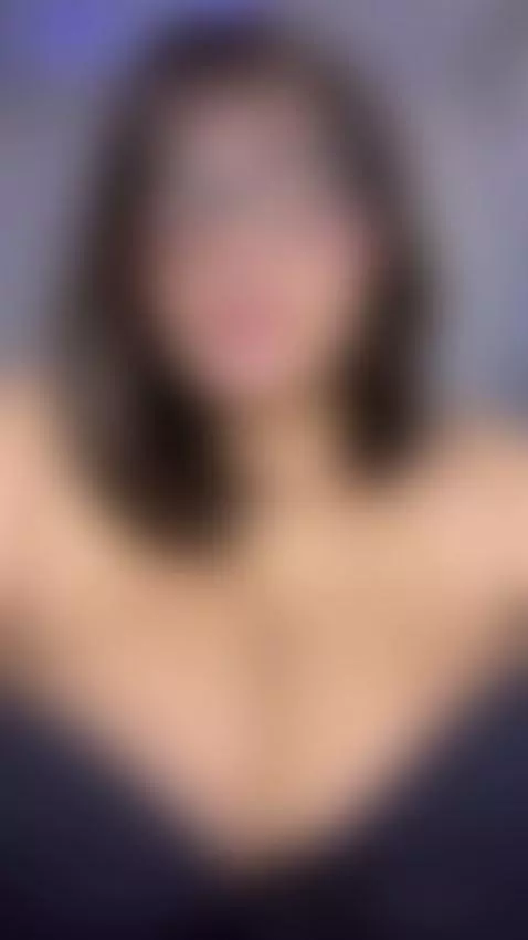 📸 Close Up of My Wet Fingers Playing in My Richest Spot 👀 by charlottemiillerr