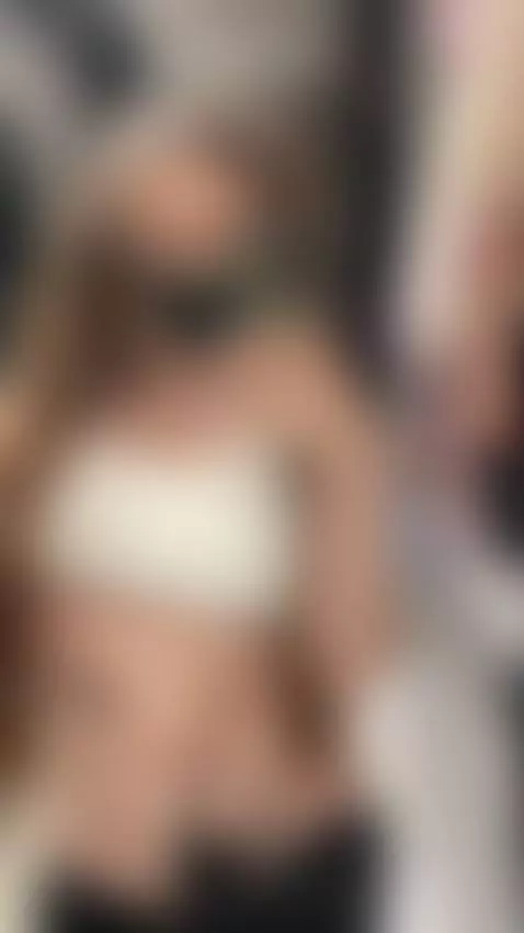 do you like my outfit? by idgafprincesss