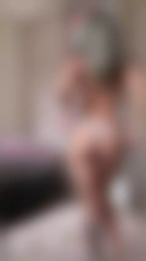 I want to take care of your erection with my tits by paulaxx
