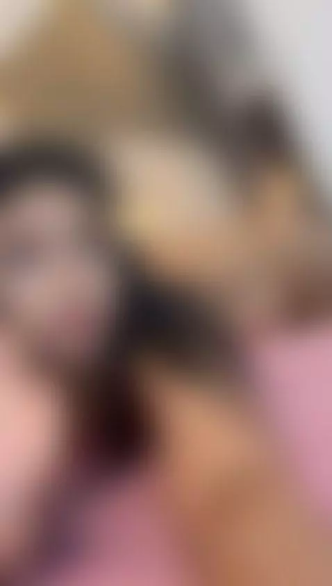 Live now!! by nicolljabocs