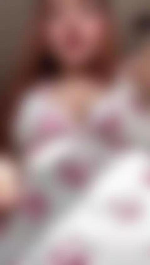 Do you like my outfit? 1-10? by alicefiend