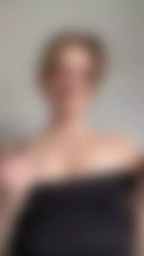 Your fav soft tease is back 💋✨ by ashleybambi