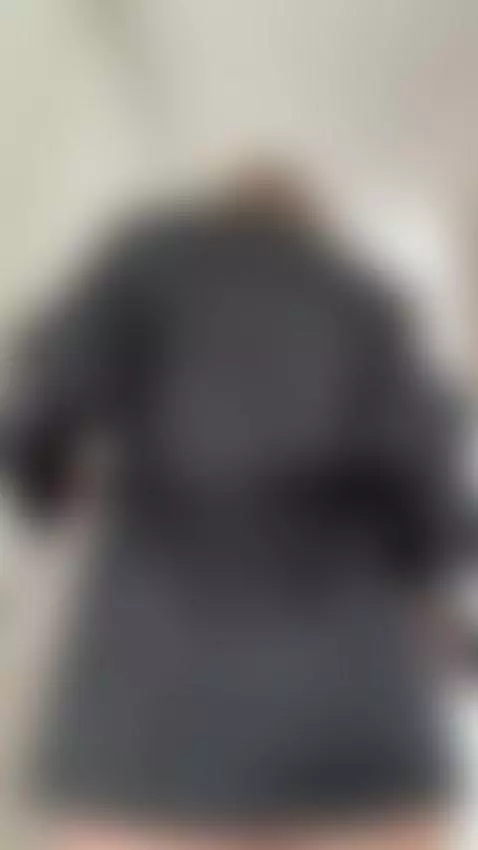 You better have two hands ready 😅✌️ by ashleybambi