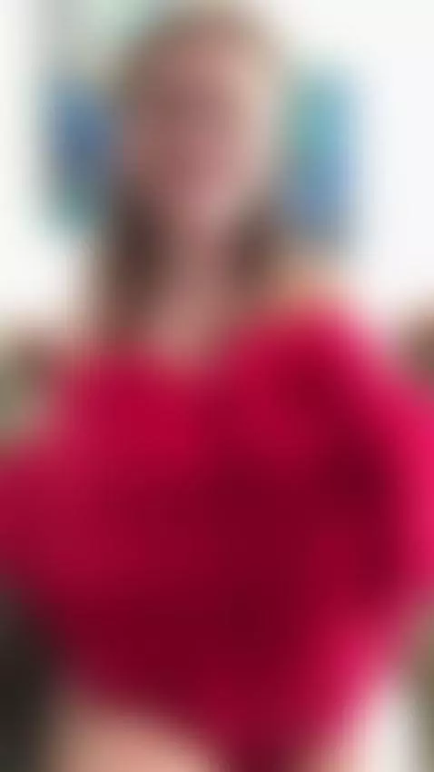 I like it when you talk to me while I play 🗣💋 by ashleybambi