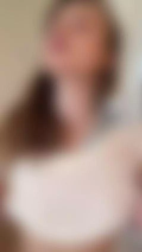 Innocent on the outside, sinful in my DMs 💋🔥 by ashleybambi