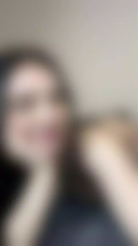 I just pressed record and let my body talk 🖤 by marim00n