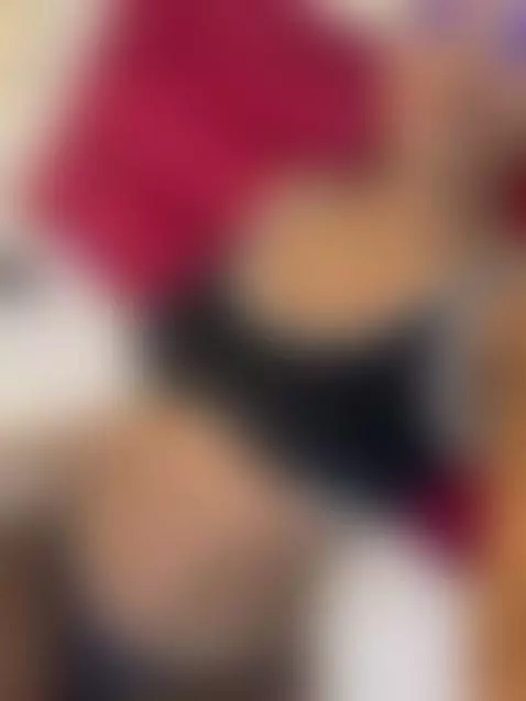 online right now🔥 by selenacruz99