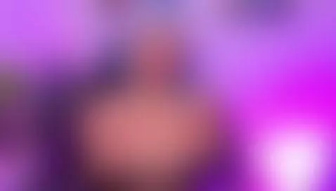 Te guetaria jugar con ellas ? by pandorabekerr