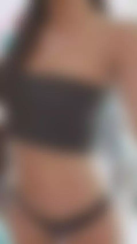 Who’s going to be my King today? by rebecablack