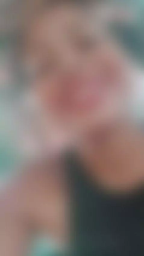 You’ve got that energy… the kind that pulls me in 👀💋 by rebecablack