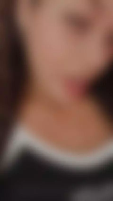 Hey, I’ve just dropped some sultry snaps, want a custom vide... by rebecablack