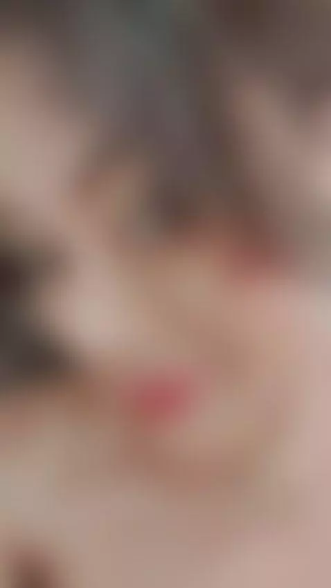 Got a new look that’s all yours, hit me up for a custom vide... by rebecablack