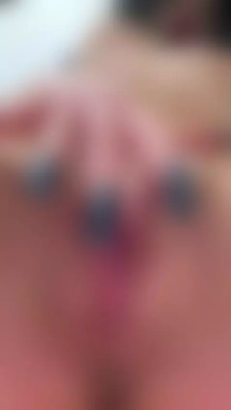 Can I be the reason you blush today? 😘💕 by lustyloona