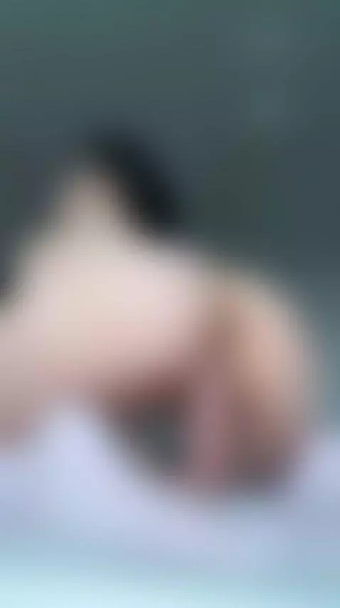 My heart feels light when I know you’re here 💋🌸 by lustyloona