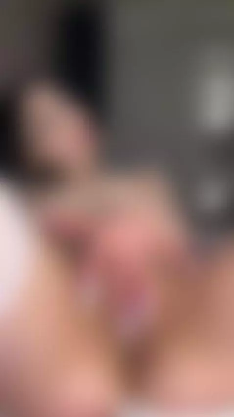 Shadows shimmer along my spine 😈💧 by lustyloona