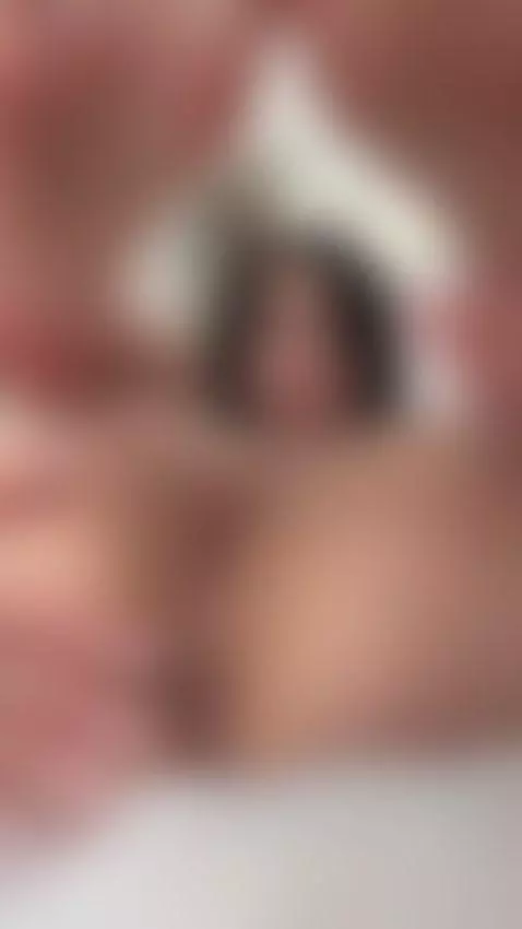 Let me ruin your focus today 😘 by lustyloona