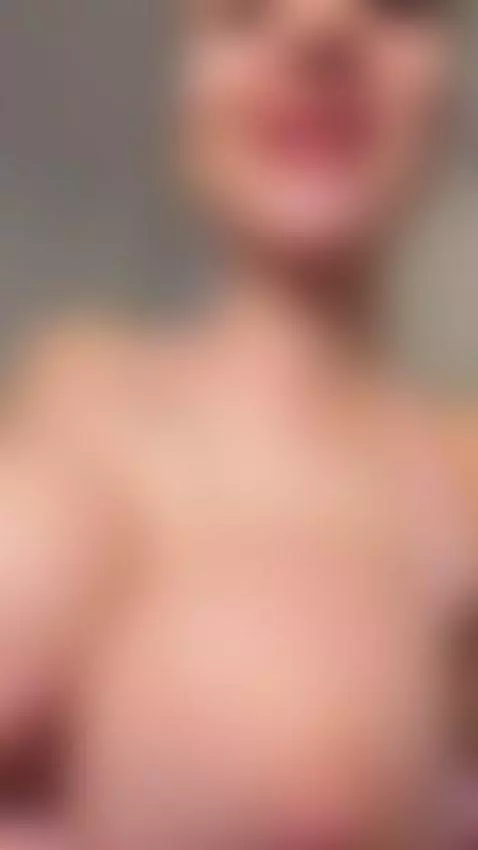 Stop scrolling 😸 Check my OF and DM me😻 by starmikimars