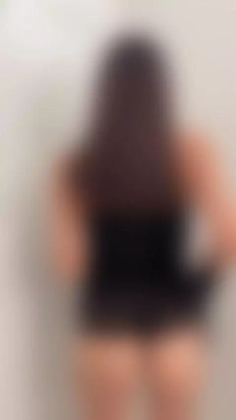 My 🍑 in your face? by foxyhotwifemx